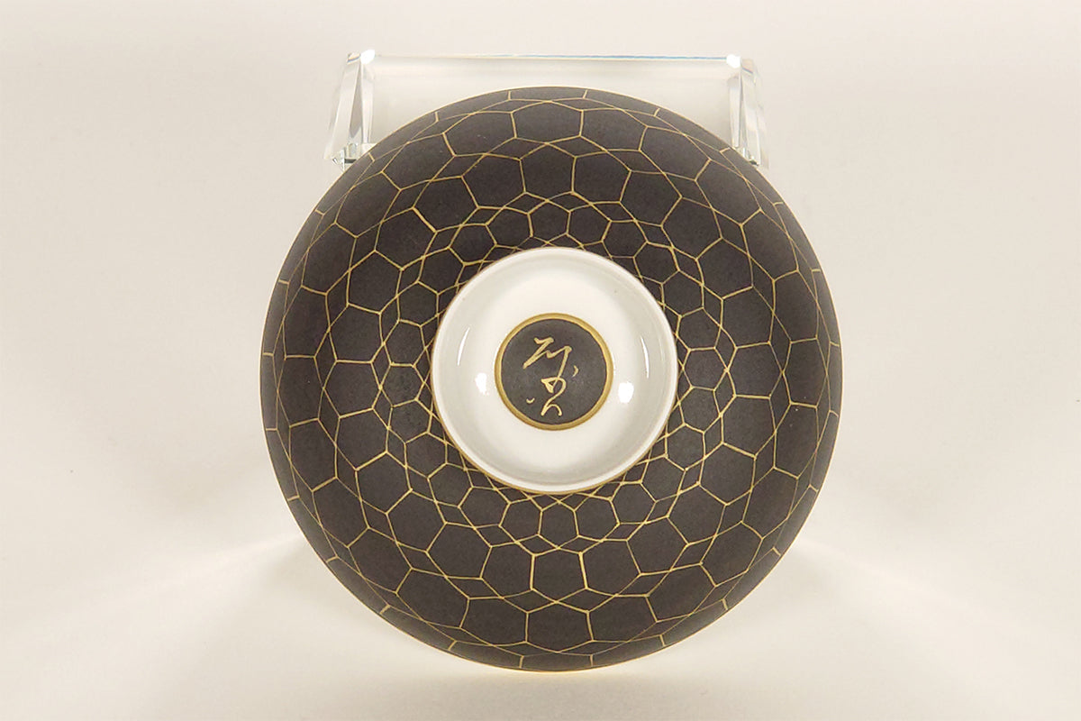 黒釉金彩亀甲紋 盃