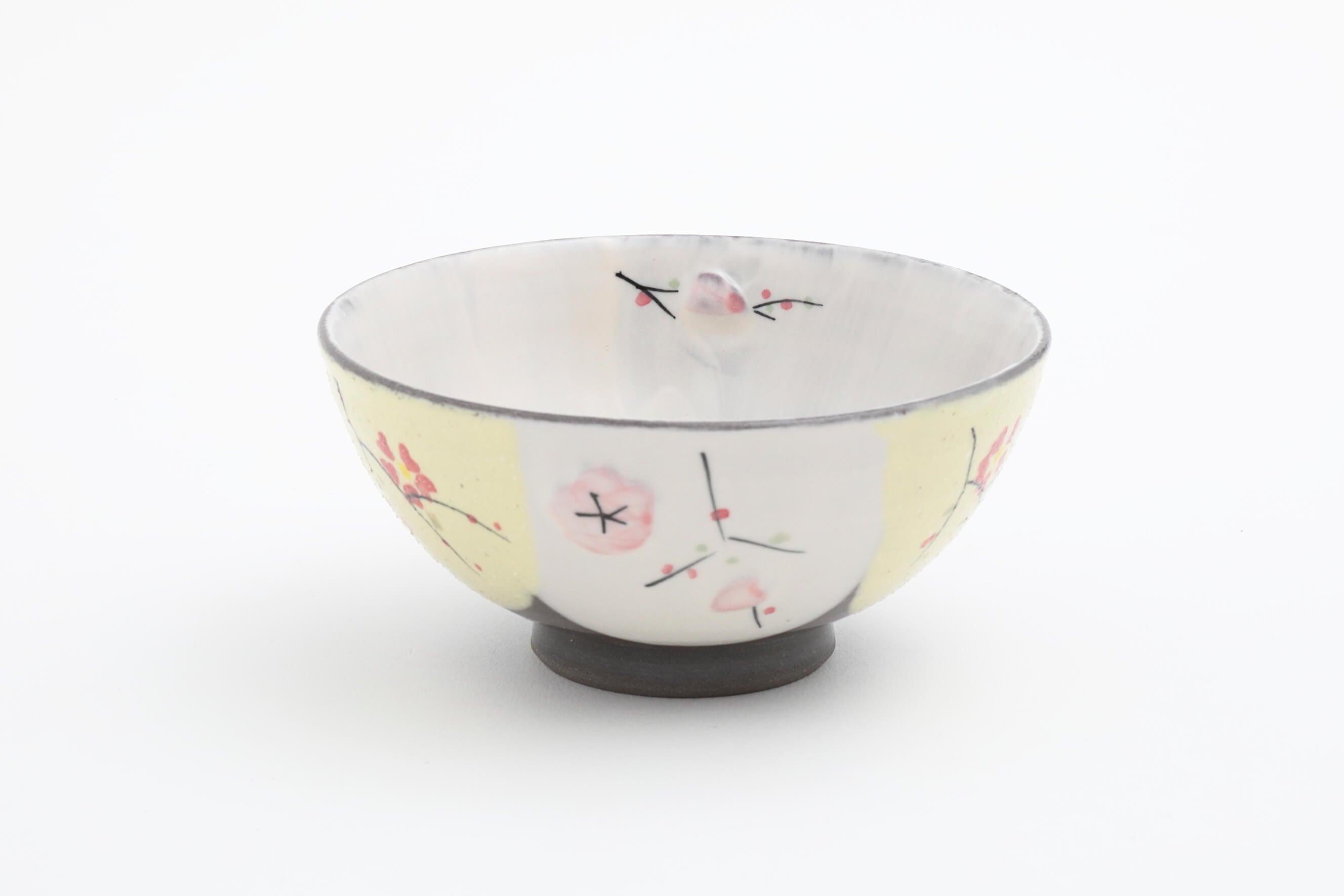 黒陶掛分貼付桜 黄 飯碗