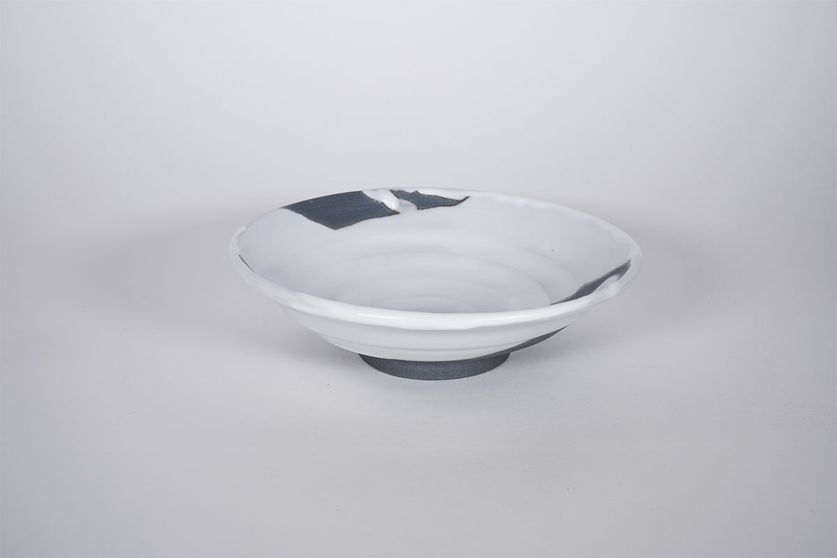 流彩 白 鉢